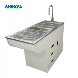 Стол для влажной утилизации с деревянным каркасом